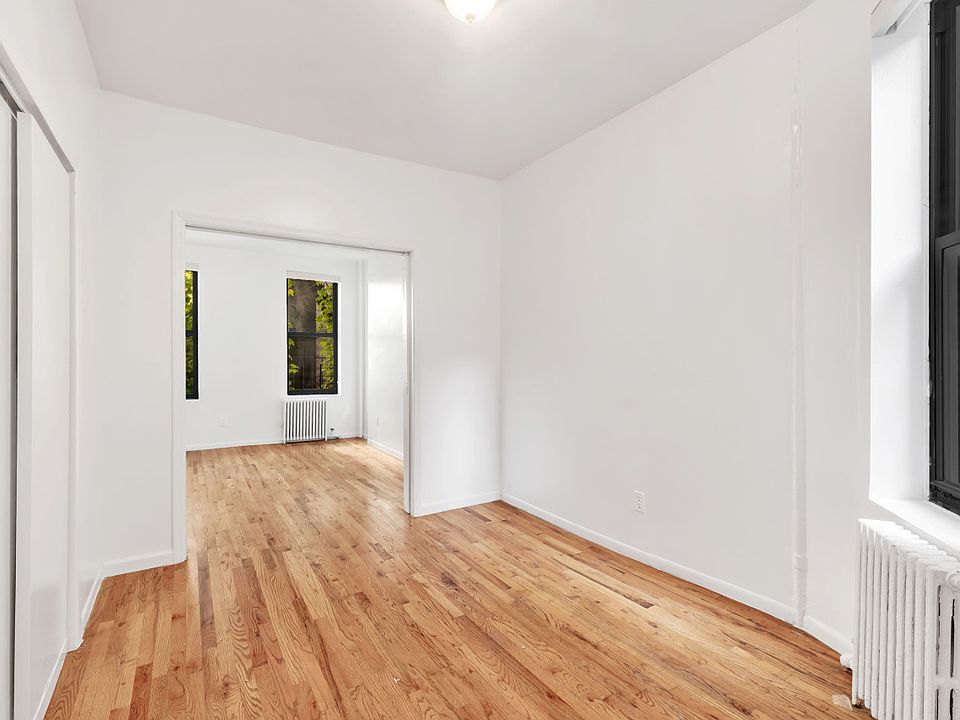 1st image of 1420 3rd Ave APT 4RN