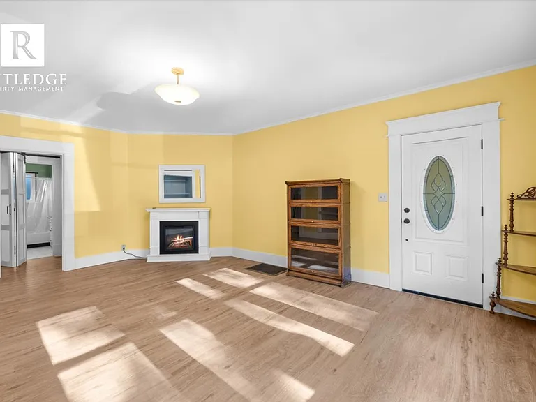 8 Willamette Ave — Photo 5