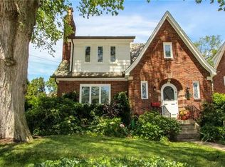 86 Mayfair Dr, Mt Lebanon, PA