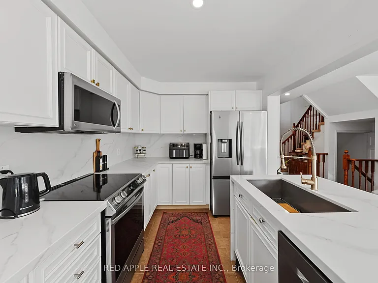 17 Booth St — Photo 15