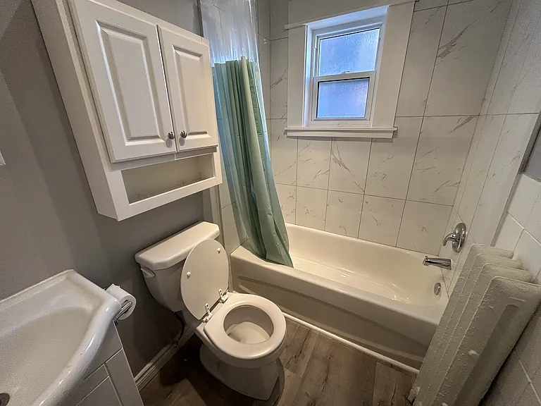 831 Main St — Photo 40