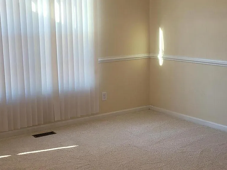 611 Prince William Dr — Photo 10