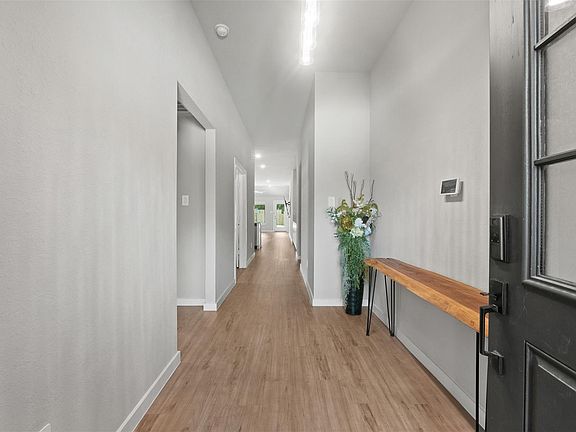 4th image of 17707 Sapphire Pines Dr