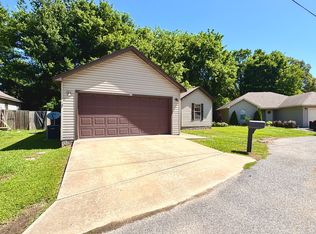 45 Southstone Dr, Batesville, AR 72501