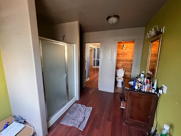 122 Lenz Ave — Photo 8