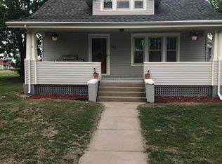 102 S Maple St, Inman, KS 67546