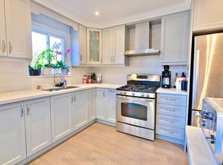 109 Tangmere Cres, Markham, ON L3R 6Y3