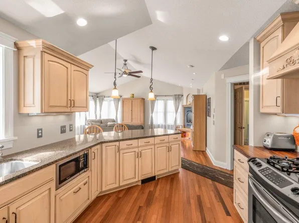 3836 Togo Rd, Spring Park, MN 55384