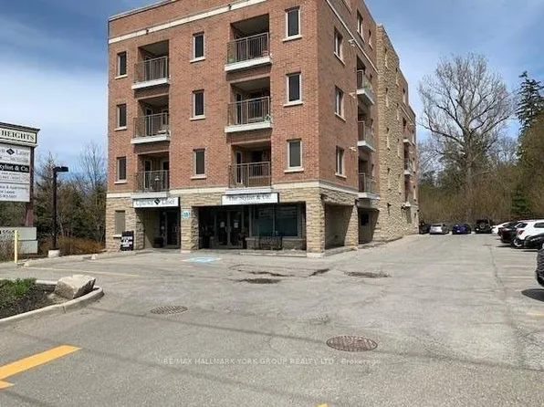 15565 Yonge St #301, Aurora, ON L4G 1P3