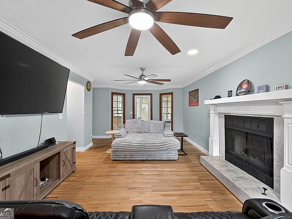 4th image of 2878 Cardinal Trce