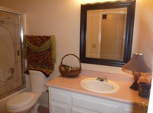 1716 York St, Delano, CA 93215