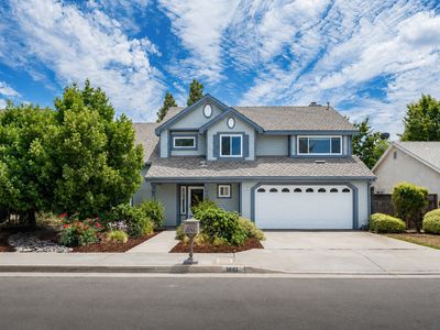 1881 E Frederick Ave, Fresno, CA, 93720