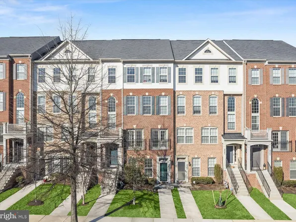 2643 Campus Way N, Lanham, MD 20706