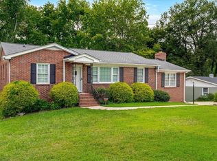 100 Thornwood Dr, Taylors, SC 29687