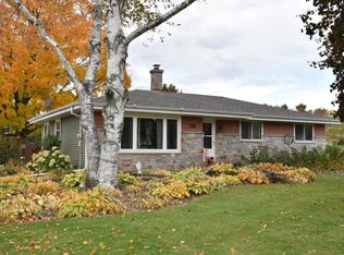 1375 Scenic Rd, Hubertus, WI 53033