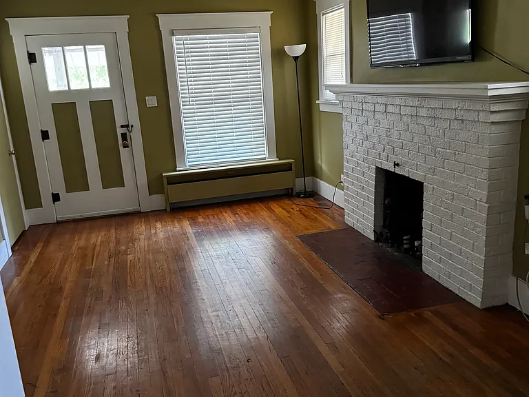 612 N Center St — Photo 28