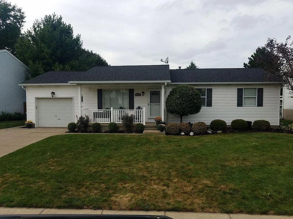 3 bed, 1664 sqft, $2,350 — Photo 1