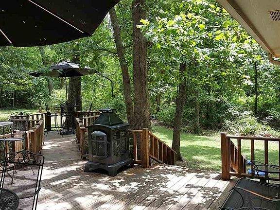 5th image of 555 Whispering Pine Trl S