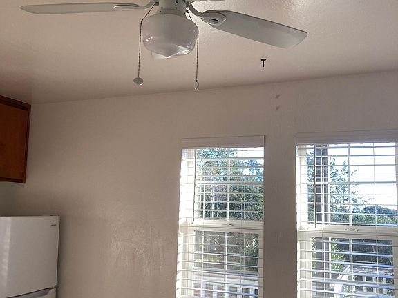 4th image of 700 Mountain Ave #7