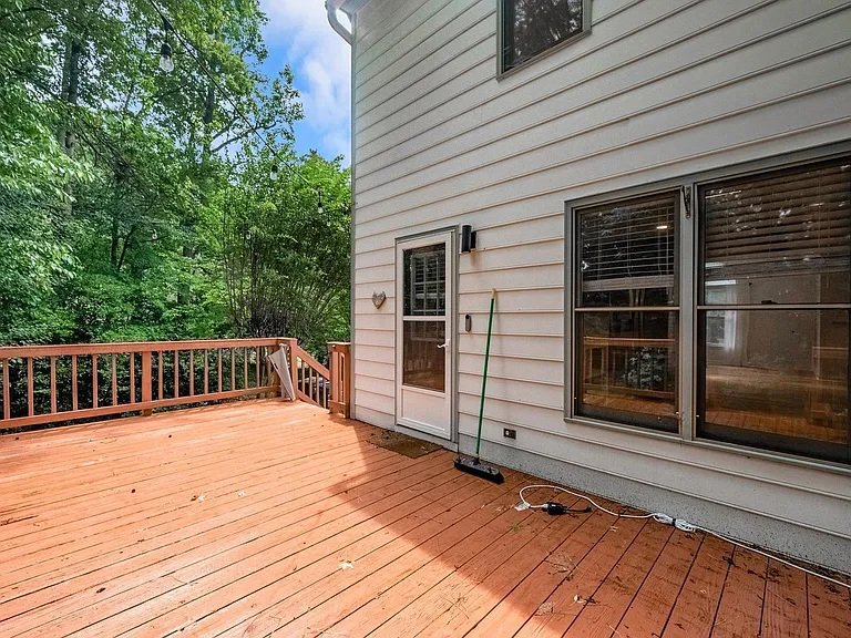 6608 Wexford Ln — Photo 24