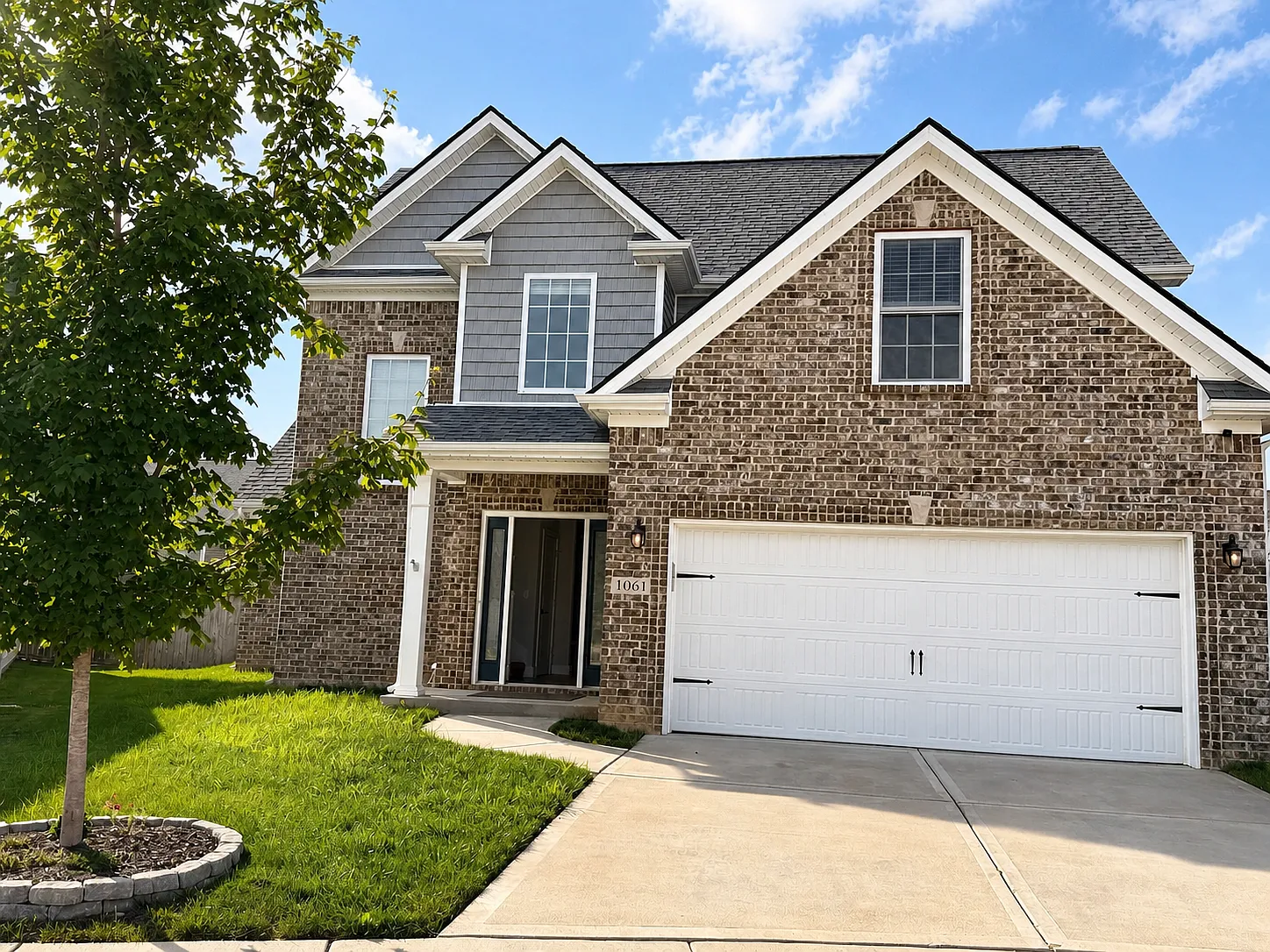 4 bed, 2410 sqft, $2,997 — Photo 2
