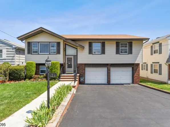 23 Kruger Ct, Clifton City, NJ 07013
