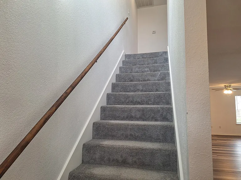 2621 Lee Ave — Photo 10