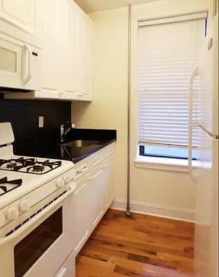 Rented by Compass | media 16