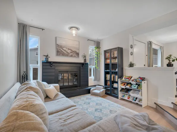 4403 Riverbend Rd NW #35, Edmonton, AB T6H 5S9