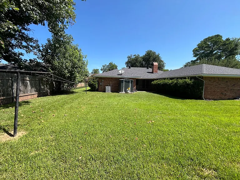 601 Rock Hollow Dr — Photo 27