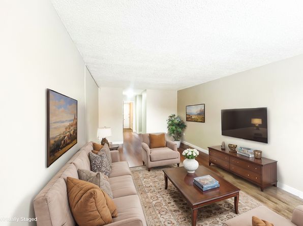 2915 Parliament Ave, Regina, SK S4S 2L3