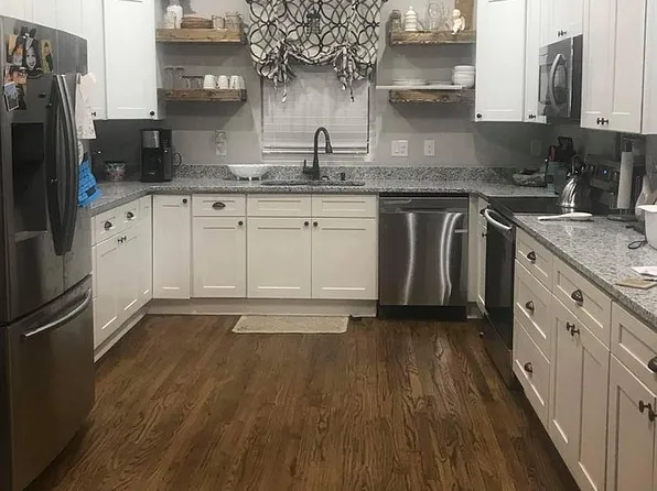 29 Sloan Branch Rd, Pleasant Shade, TN 37145