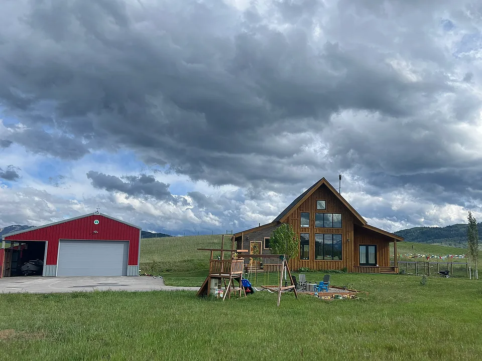 1830 E McKean Dugway