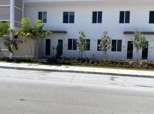 10300 NW 66th St #109, Doral, FL 33178