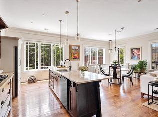300 W 45th Ter UNIT 104, Kansas City, MO 64111