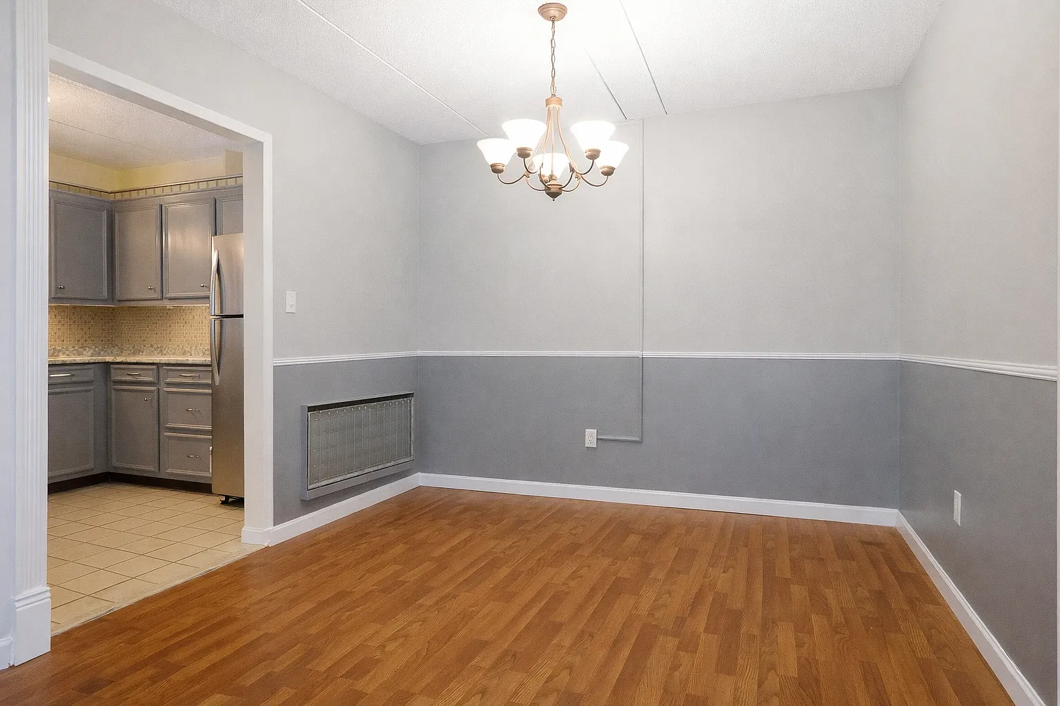 2 bed, 1000 sqft, $2,600 — Photo 3