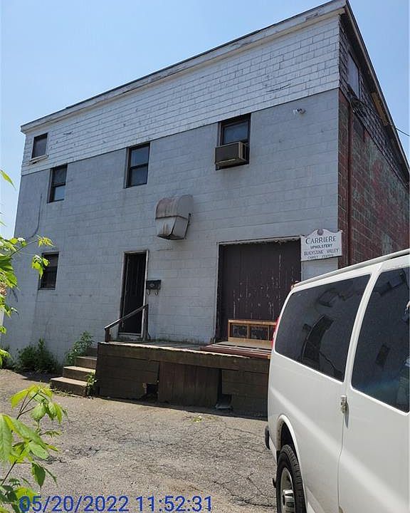 2nd image of 180-184 Avenue C