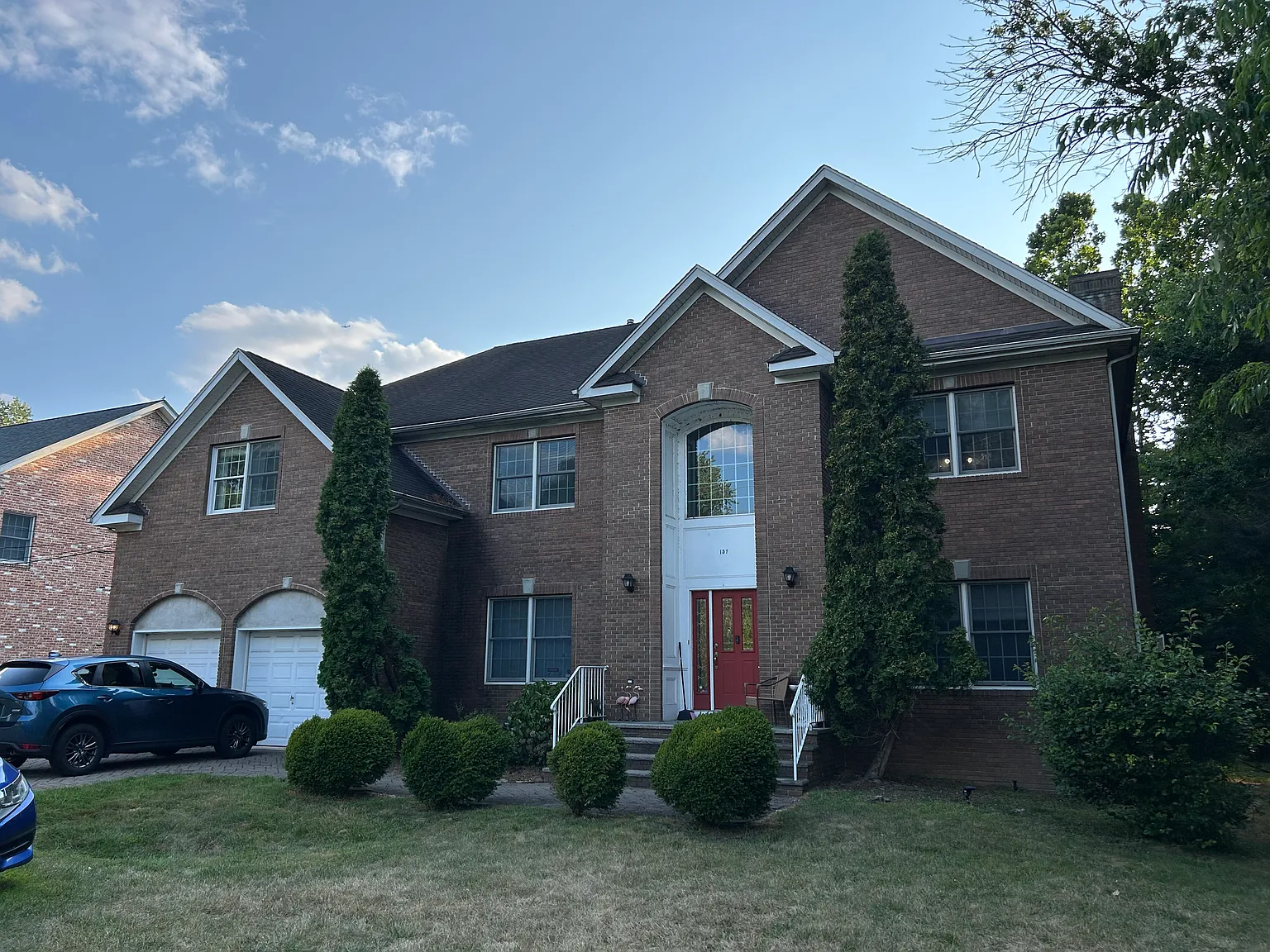 5 bed, 4061 sqft, $7,499 — Photo 1