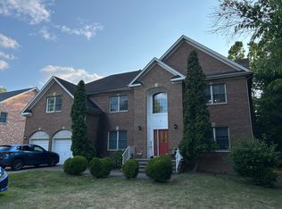 157 Paramus Rd, Paramus, NJ 07652