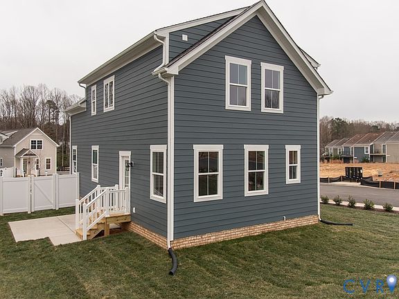 3rd image of 8435 Villetta Pointe Ln