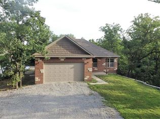 16605 N Oak Grove School Rd, Sturgeon, MO 65284