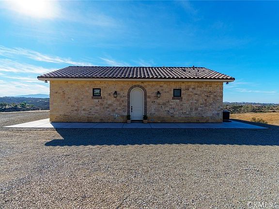 3rd image of 37219 Quarter Valley Rd