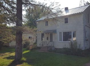 207 S Thomas St, Loyal, WI 54446