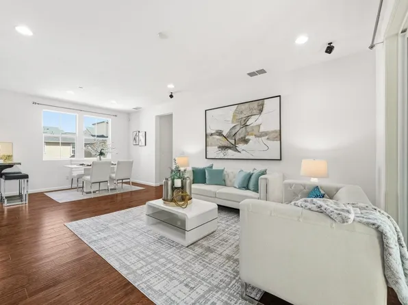 711 Elderberry Dr, Milpitas, CA 95035