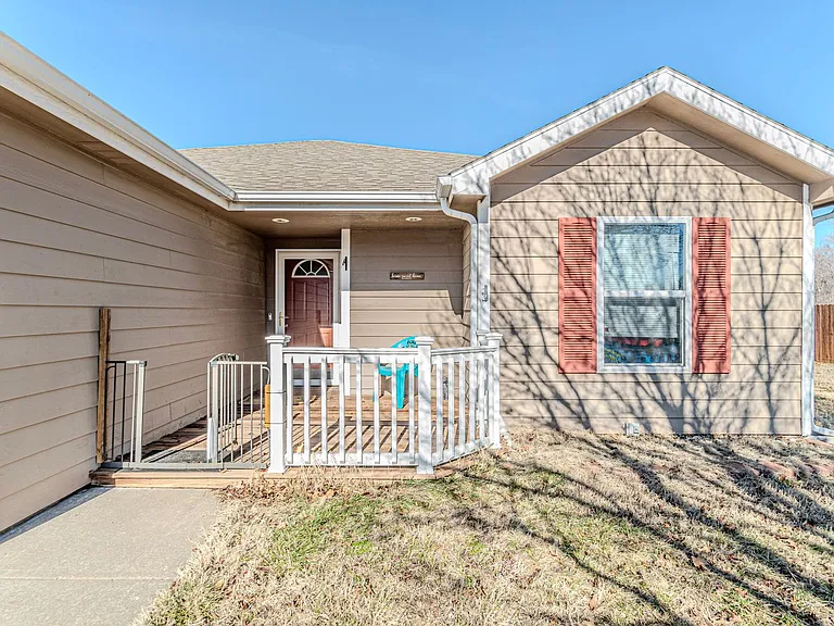 1531 N Clay St — Photo 26