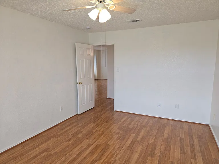 8632 Arcadia Park Dr — Photo 27