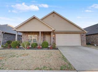 6159 W Limerick Way, Fayetteville, AR 72704