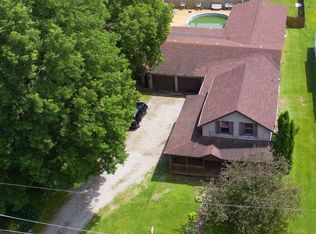 206 W 5th St, Delavan, IL 61734