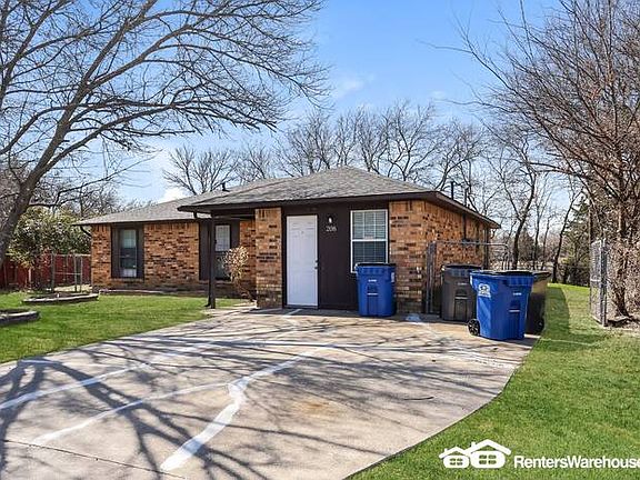2nd image of 208 Rose Way