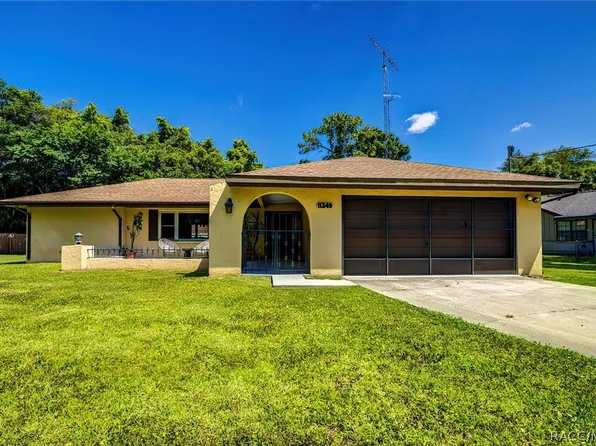 11249 W Cedar Lake Dr, Crystal River, FL 34428